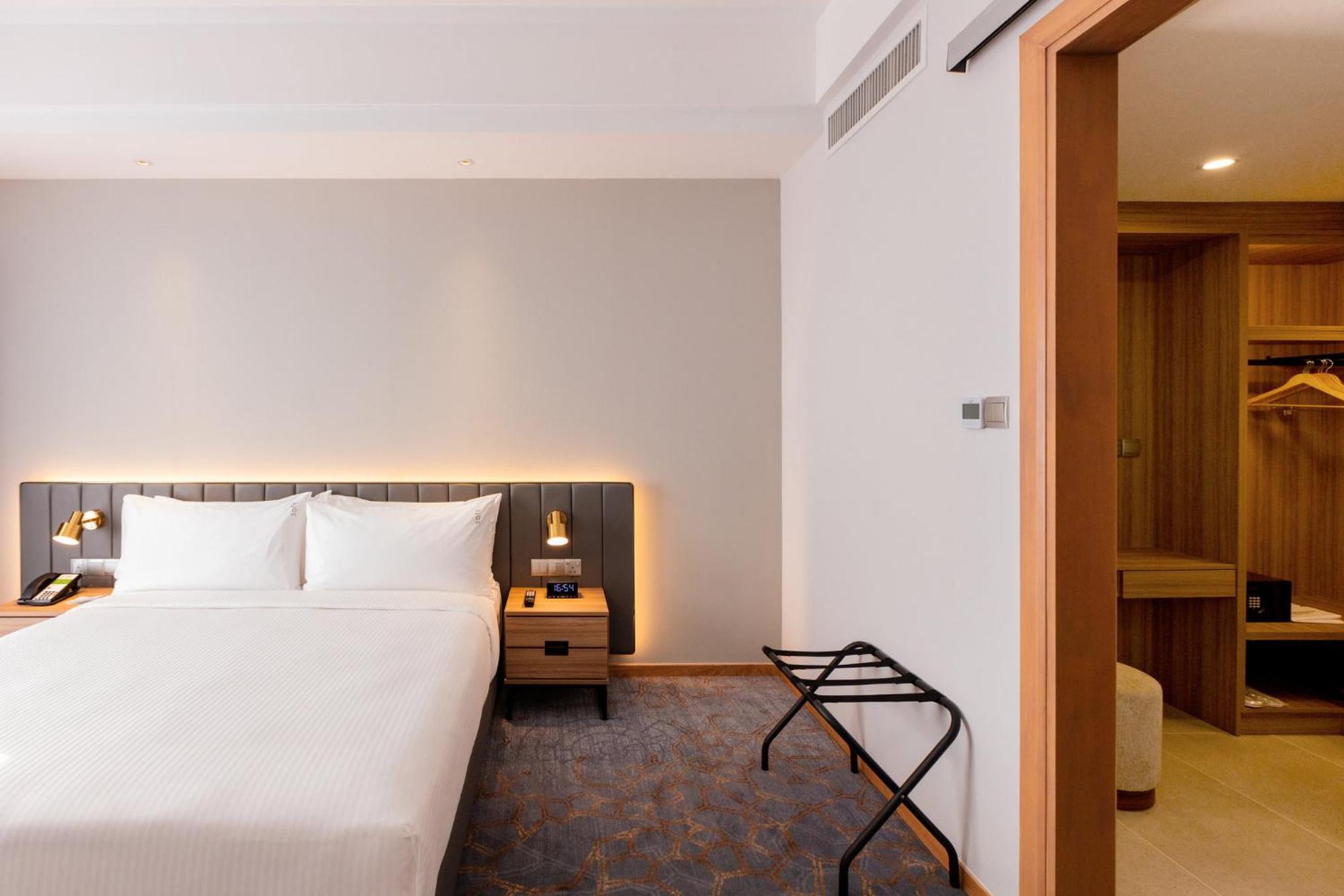Hotel - Airport 4*