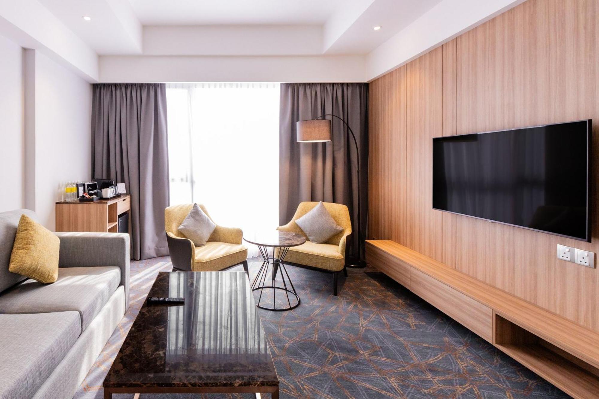 Hotel - Airport