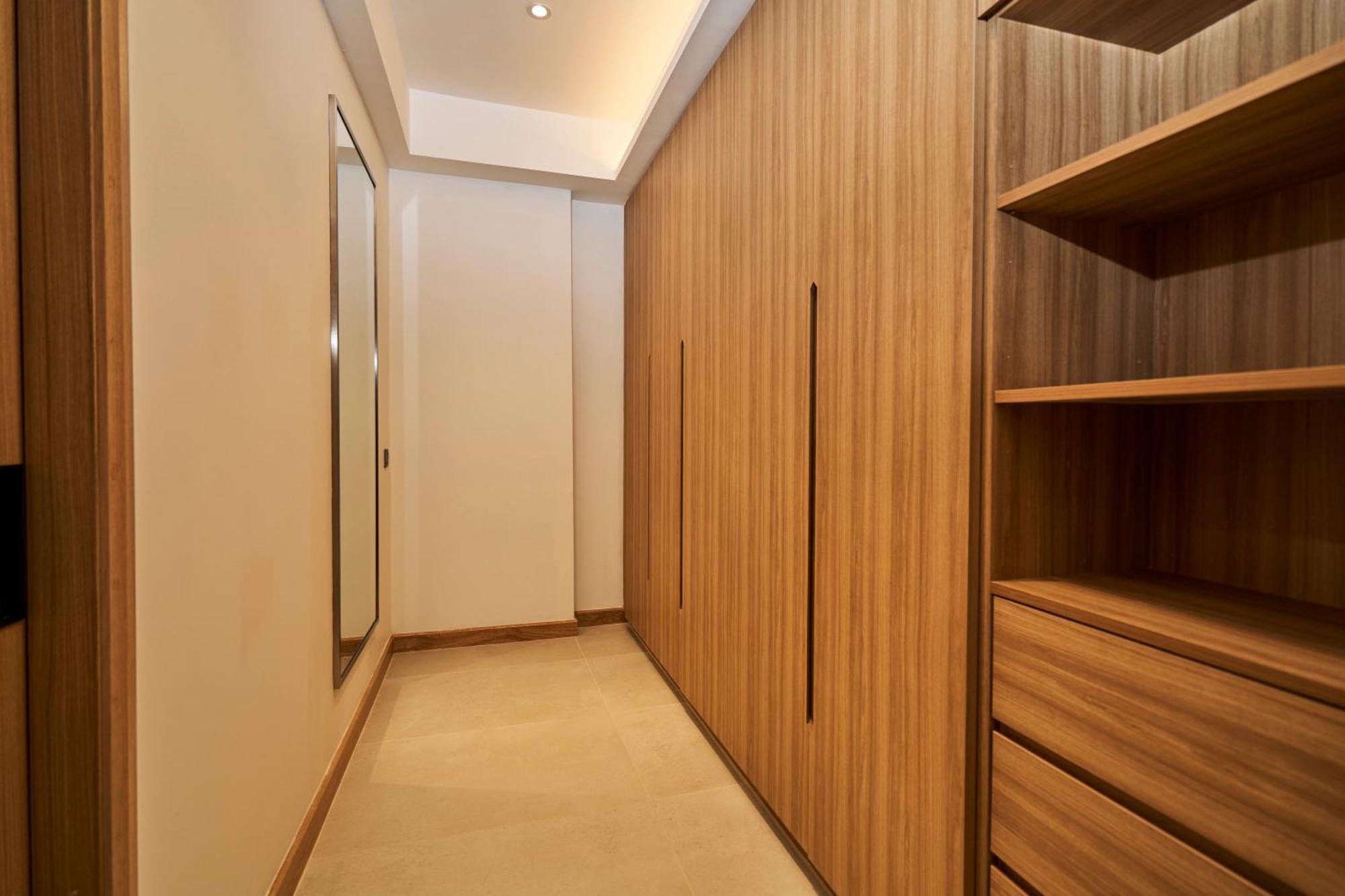 - Airport Hotel