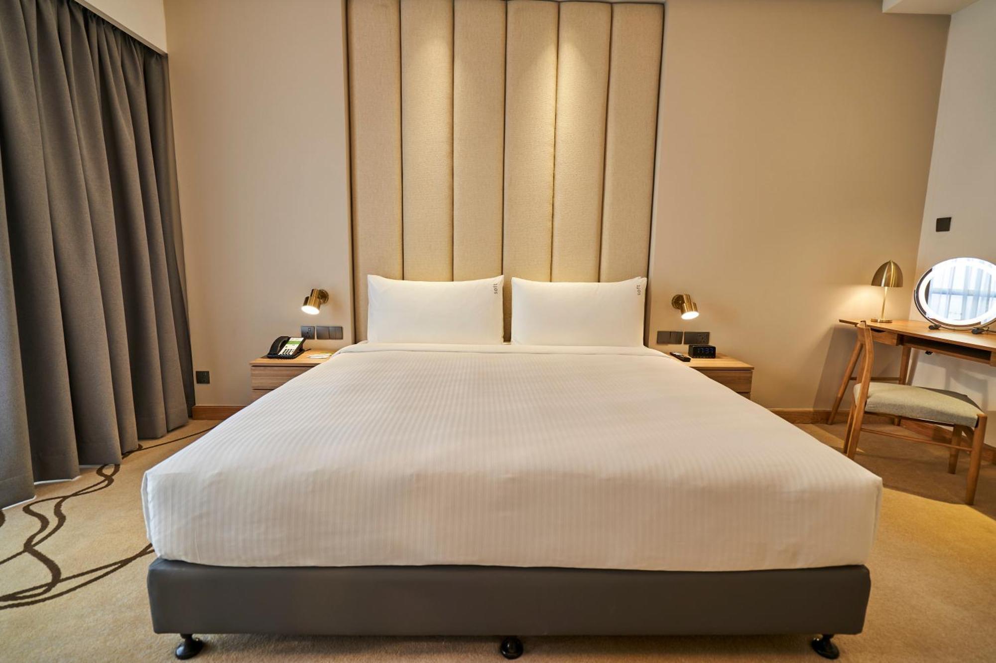 - Airport Hotel 4*
